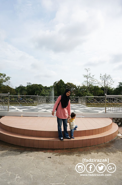 Taman Rekreasi Tasik Y Batu Pahat Johor