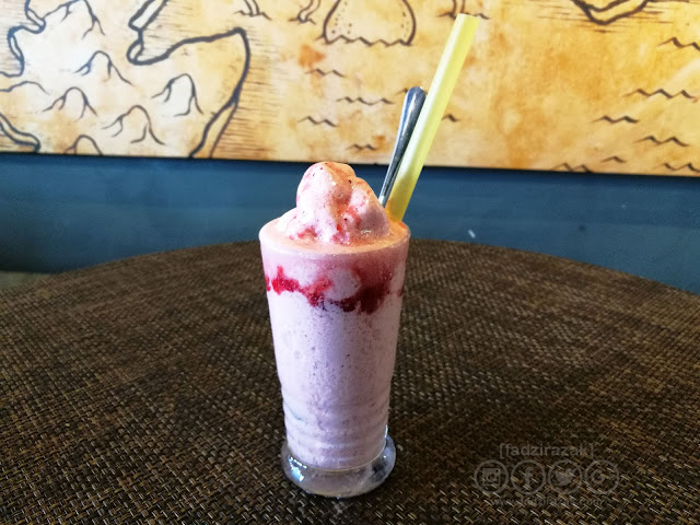 Passion Berry Yogurt Smoothies