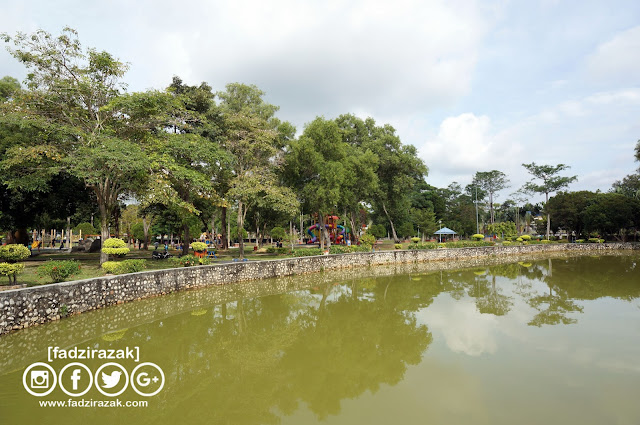 Taman Rekreasi Tasik Y Batu Pahat Johor