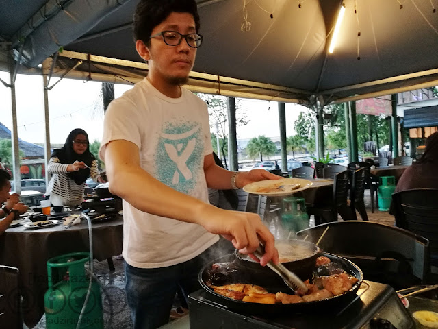 D'Kayangan Steamboat & Grill Seksyen 13 Shah Alam
