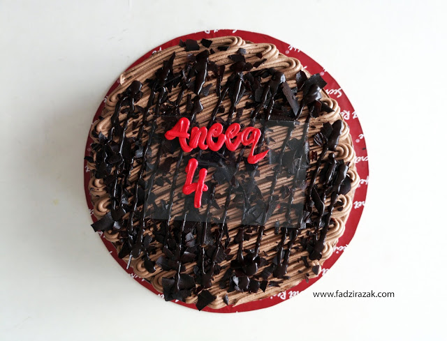 Celebrate Birthday Aneeq Dengan Family 