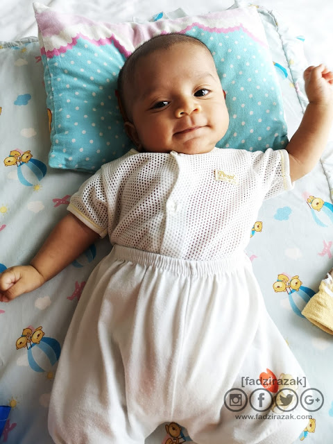 Perkembangan Baby Anas 1 Bulan
